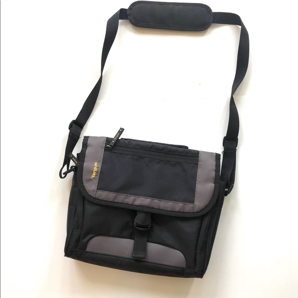 Targus Messenger padded bag with handle & strap
